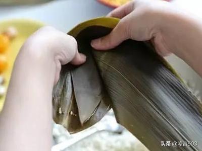 包粽子的方法_正确包粽子的方法