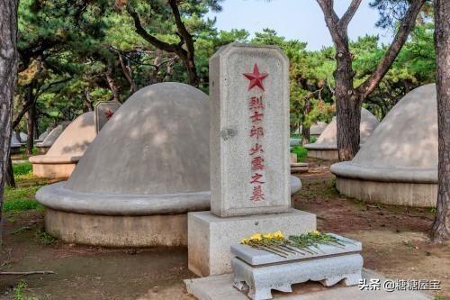 邱少云的故事英雄事迹